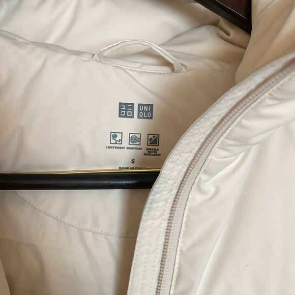 Uniqlo seamless puffer coat - Picture 2 of 8